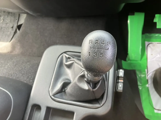 三菱ふそう ファイター 増トン 平ボディ（クレーン付） 2KG-FK62FZ(106806) 41枚目