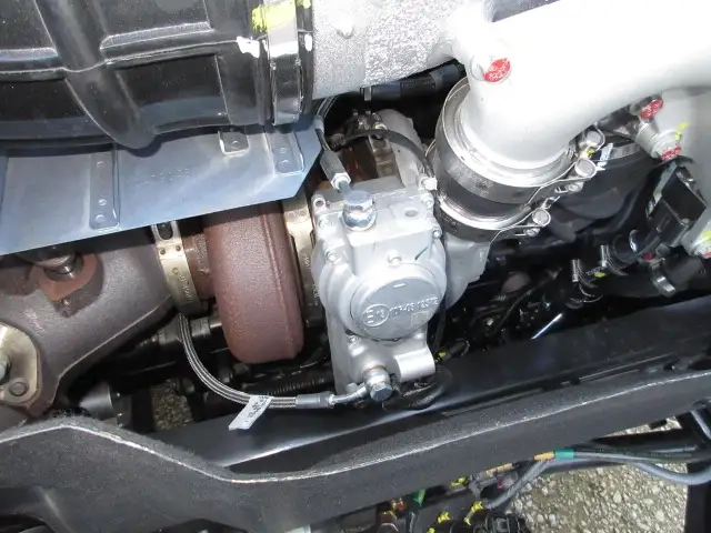 日産自動車 クオン 大型 トラクタ 2RG-GK5DAD(106706) 41枚目