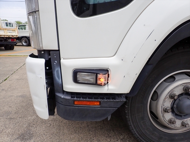 Isuzu forward 6studs large Freezer box_body 2PG-FTR90V2(93164) 25枚目