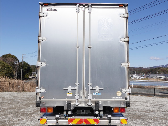 UDトラックス（日産） クオン 大型 冷蔵冷凍バン QKG-CX5YA(100882) 9枚目