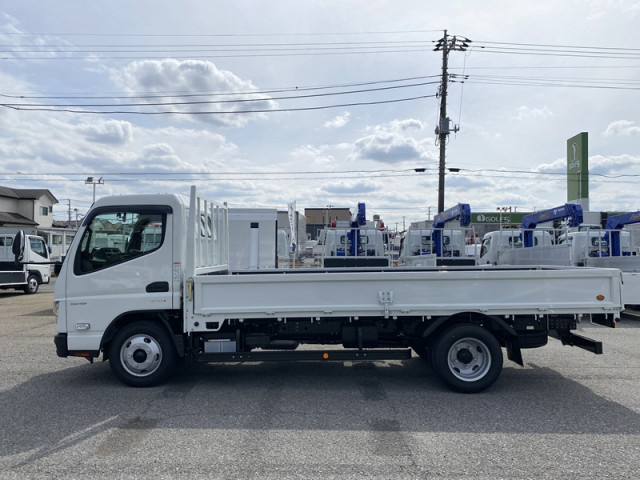三菱ふそう キャンター 小型 平ボディ 2RG-FEAV0(107396) 4枚目