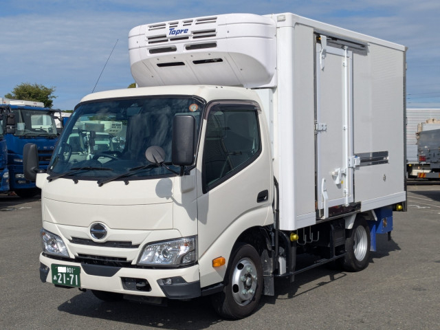 日野 デュトロ 小型 冷蔵冷凍バン 2WG-XZU606N(112961) 1枚目