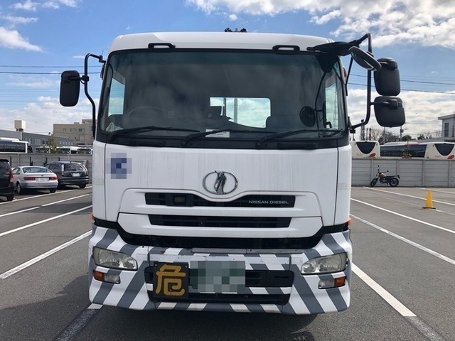UDトラックス（日産） クオン 大型 トラクタ ADG-GK4XAB(5544) 3枚目
