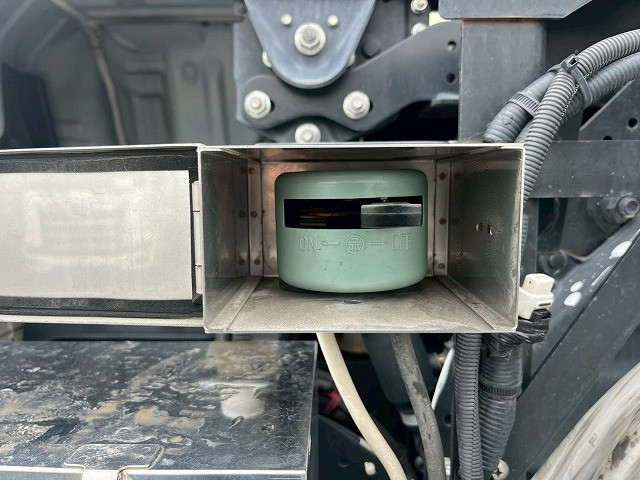 日野 プロフィア 大型 トラクタ 2DG-SH1EDGG(109395) 37枚目