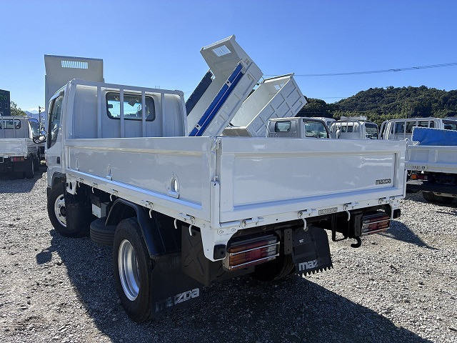 マツダ タイタン 小型 平ボディ KK-WH6HH(112627) 6枚目