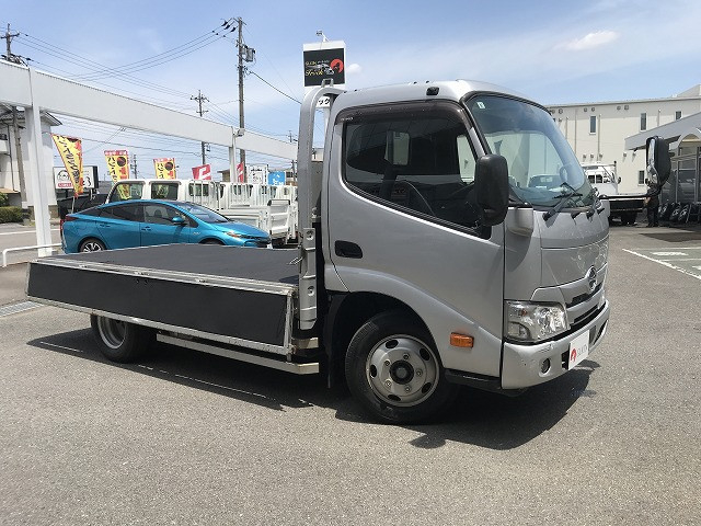日野 デュトロ 小型 平ボディ 2RG-XZU645M(105673) 10枚目