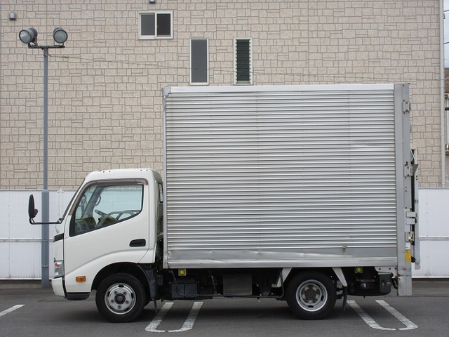 トヨタ ダイナ 小型 バン BKG-XZU508(10861) 6枚目