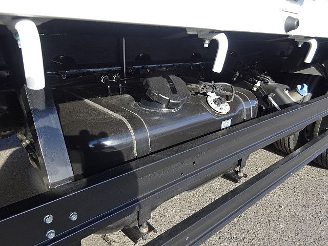 三菱ふそう ファイター 増トン 平ボディ（クレーン付） 2KG-FK62FY(55372) 21枚目