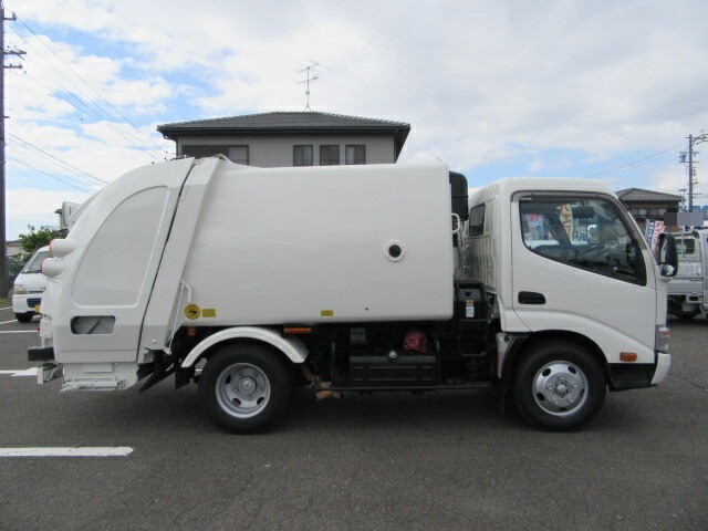 日野 デュトロ 小型 塵芥車（プレス式） TKG-XZU600X(10078) 6枚目