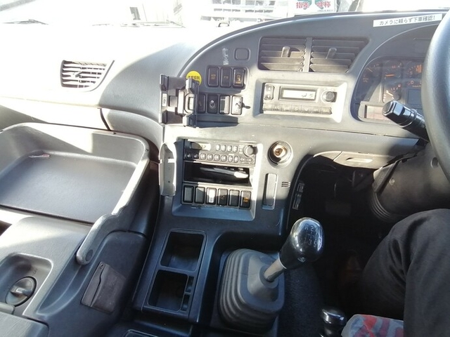 いすゞ ギガ 大型 トラクタ KL-EXD52D3(5434) 31枚目