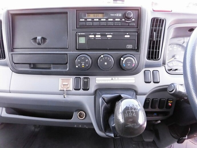 三菱ふそう キャンター 小型 幌車（ウィング式） TKG-FEB80(10883) 11枚目