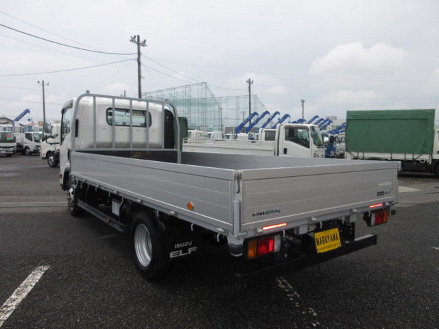 いすゞ エルフ 小型 平ボディ TPG-NPS85AR(109750) 3枚目