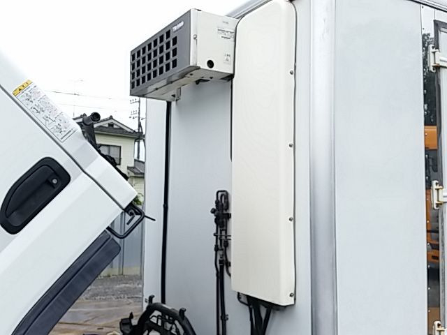 三菱ふそう キャンターガッツ 小型 冷蔵冷凍バン PA-FB70BB(11754) 63枚目