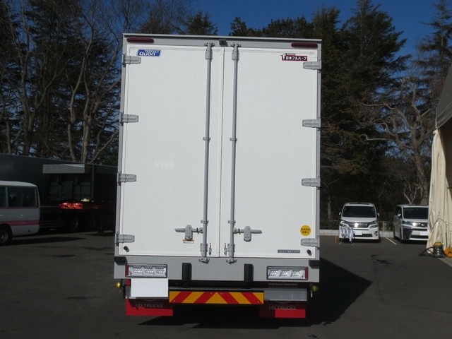 UDトラックス（日産） クオン 大型 ウィング 2PG-CG5CA(9612) 5枚目