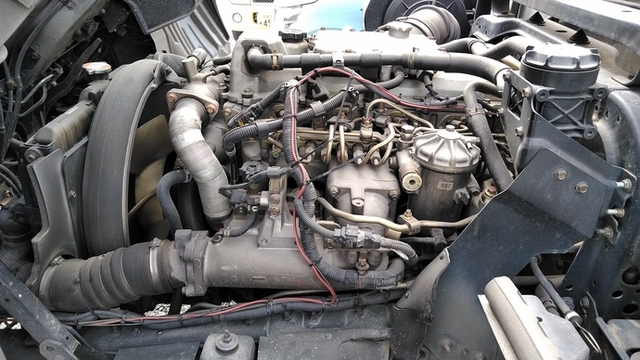 UDトラックス（日産） コンドル 中型 冷蔵冷凍バン PB-MK36A(2662) 32枚目