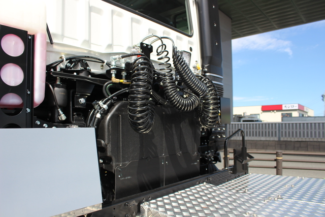Mitsubishi Fuso super_great Large Tractor 2RG-FP84VER(105000) 12枚目