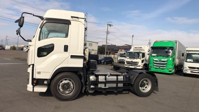 いすゞ ギガ 大型 トラクタ QKG-EXD52BD(37351) 6枚目