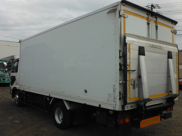 UDトラックス（日産） カゼット 小型 冷蔵冷凍バン PB-MK35A(1500) 5枚目