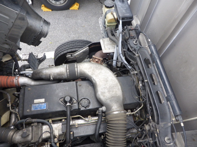 UDトラックス（日産） クオン 大型 ウィング KL-CG48R(3042) 44枚目