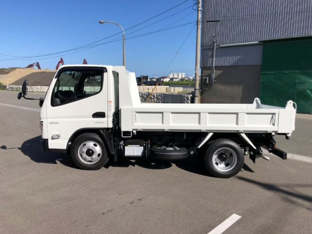 三菱ふそう キャンター 小型 土砂ダンプ 2RG-FBA60(98511) 5枚目