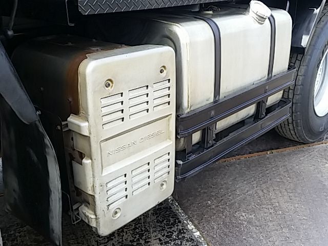 UDトラックス（日産） ビッグサム 大型 トラクタ KL-CW632GHT(8803) 12枚目