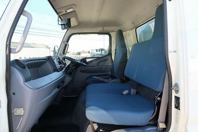 三菱ふそう キャンター 小型 バン SKG-FEB50(39782) 23枚目