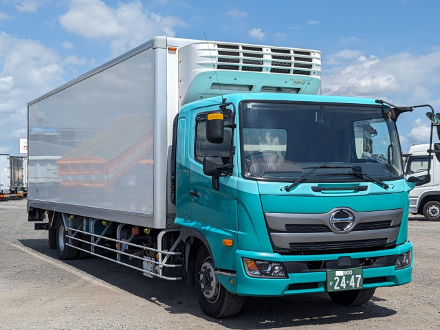 日野 レンジャー 増トン 冷蔵冷凍バン 2PG-FE2ABG(109898) 2枚目