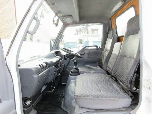 いすゞ エルフ 小型 バン PB-NKR81AN(6599) 38枚目