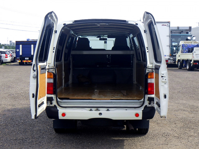 トヨタ トヨエース 小型 バン LDF-KDY241V(64185) 6枚目