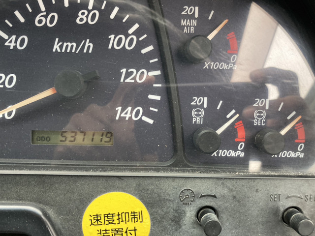 いすゞ ギガ 大型 土砂ダンプ QKG-CXZ77AT(54172) 8枚目
