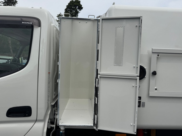 日野 デュトロ 小型 塵芥車（プレス式） TPG-XZU600X(110497) 9枚目