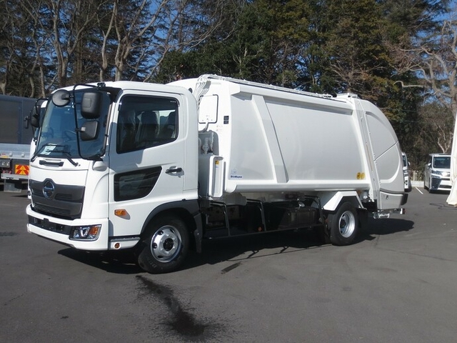 日野 レンジャー 中型 塵芥車（プレス式） 2KG-FC2ABA(9614) 1枚目