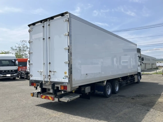 いすゞ ギガ 大型 冷蔵冷凍バン 2KG-CYY77CY(106847) 5枚目