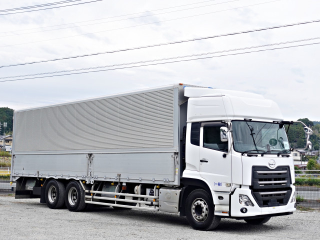 UDトラックス（日産） クオン 大型 ウィング 2PG-CD5CA(96113) 1枚目