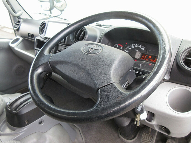 トヨタ ダイナ 小型 バン TKG-XZC605(9235) 34枚目