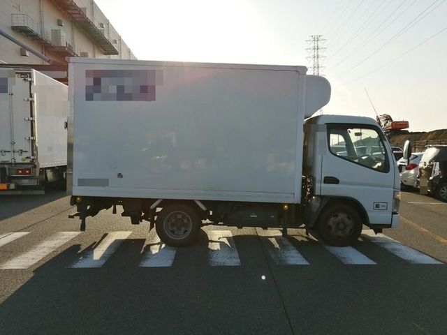 三菱ふそう キャンター 小型 冷蔵冷凍バン PDG-FE74BV(5548) 5枚目