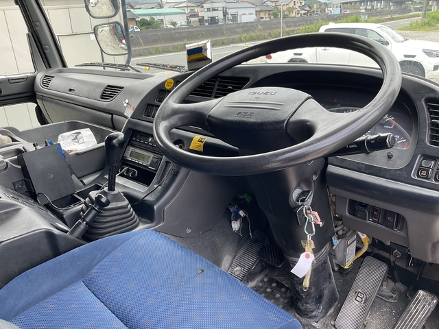 いすゞ ギガ 大型 深ダンプ（土砂禁） PDG-CYM77V8(72286) 25枚目