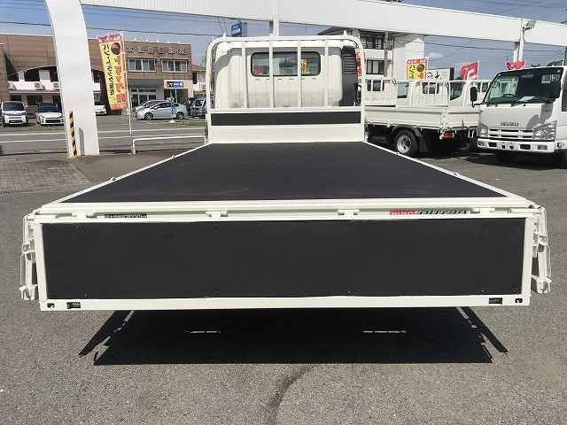 日野 デュトロ 小型 平ボディ TPG-XZU710M(111535) 14枚目