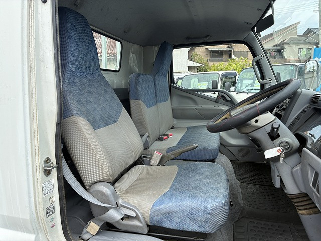 Mitsubishi Fuso canter Small Flat body PA-FE82DE(110099) 31枚目