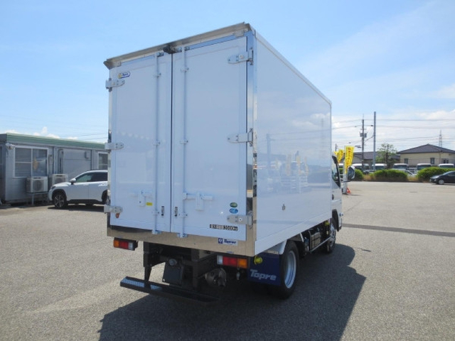 Mitsubishi Fuso canter Small Freezer box_body 2RG-FBAV0(106614) 4枚目