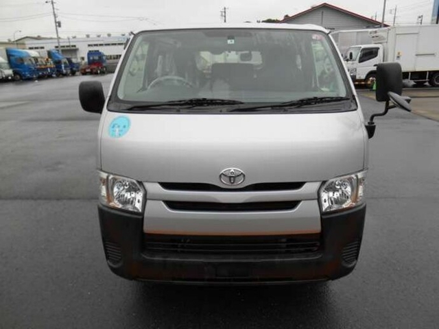 トヨタ レジアスエース 小型 Translation missing: ja.item.body_keijou_enum.body_keijou_light_van LDF-KDH206V(8137) 2枚目