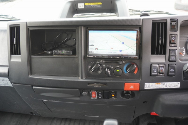 いすゞ エルフ 小型 バン 2RG-NPR88AN(113342) 34枚目