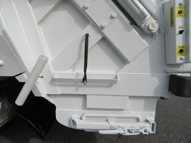 日野 デュトロ 小型 塵芥車（プレス式） TKG-XZU600X(8797) 25枚目