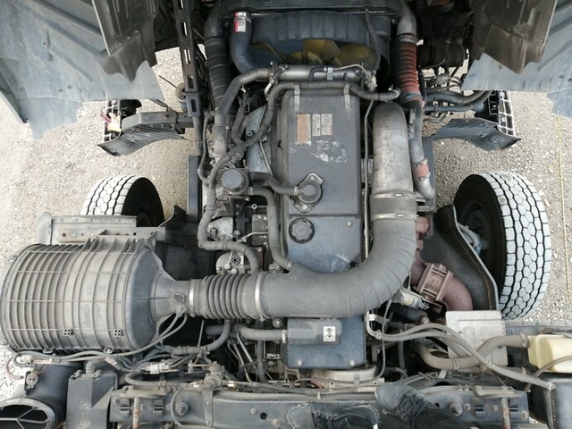 UDトラックス（日産） クオン 大型 ウィング ADG-CG4ZA(5393) 78枚目