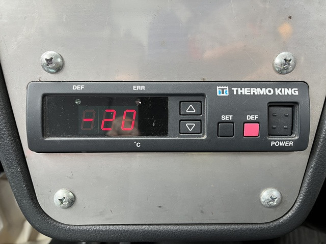 スズキ キャリィ 軽 冷蔵冷凍バン EBD-DA16T(109955) 5枚目
