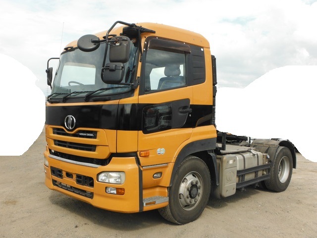 UDトラックス（日産） クオン 大型 トラクタ ADG-GK4XAB(2243) 1枚目