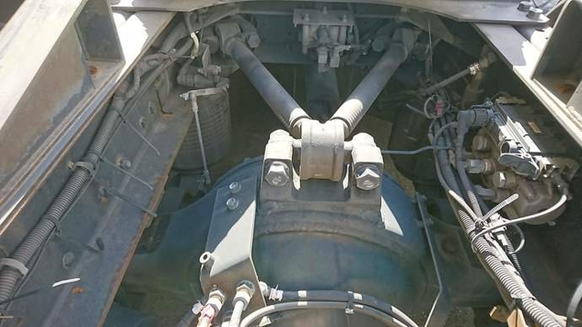 UDトラックス（日産） クオン 大型 トラクタ LKG-GK5XAB(2208) 6枚目