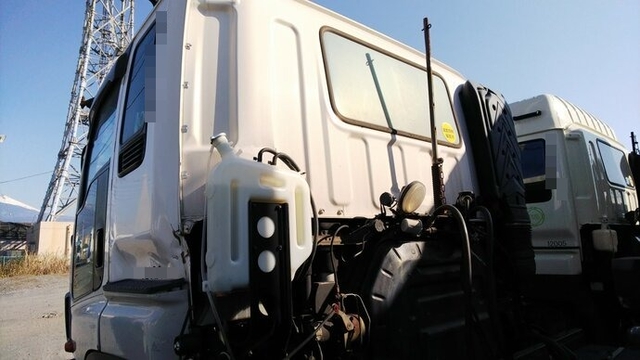 いすゞ ギガ 大型 トラクタ KL-EXD52D3(5483) 10枚目