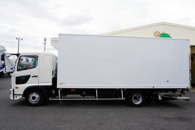 日野 レンジャー 中型 冷蔵冷凍バン 2KG-FD2ABA(107421) 3枚目