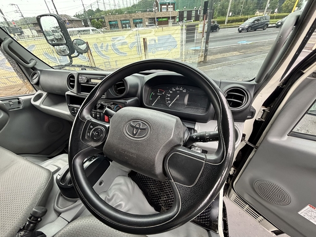 Toyota toyoace Small Flat body 2RG-XZC605(108618) 47枚目